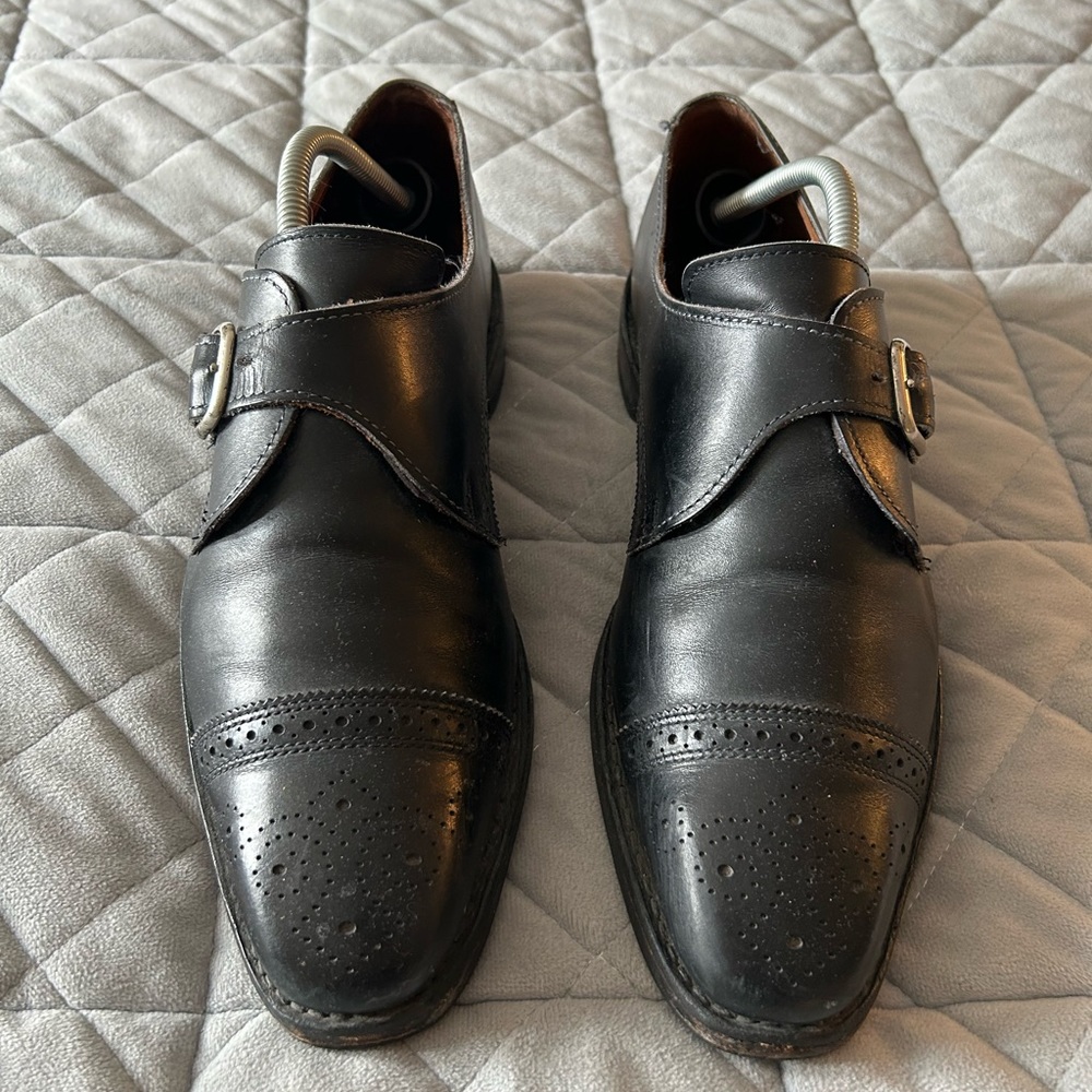 Men's Allen Edmonds monkstrap shoes. Size 9.5.
